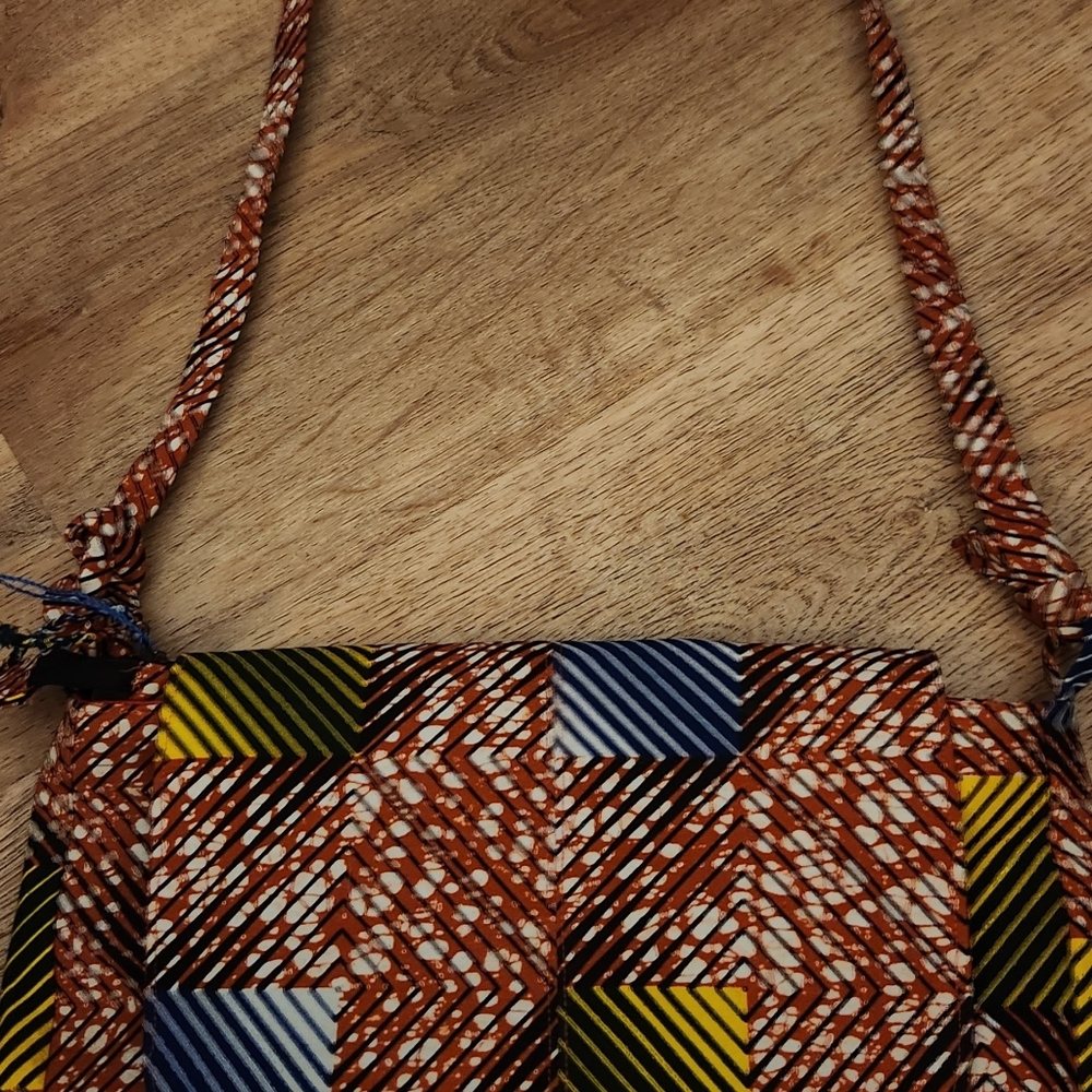 Handmade African Handbag - Picture 5 of 10